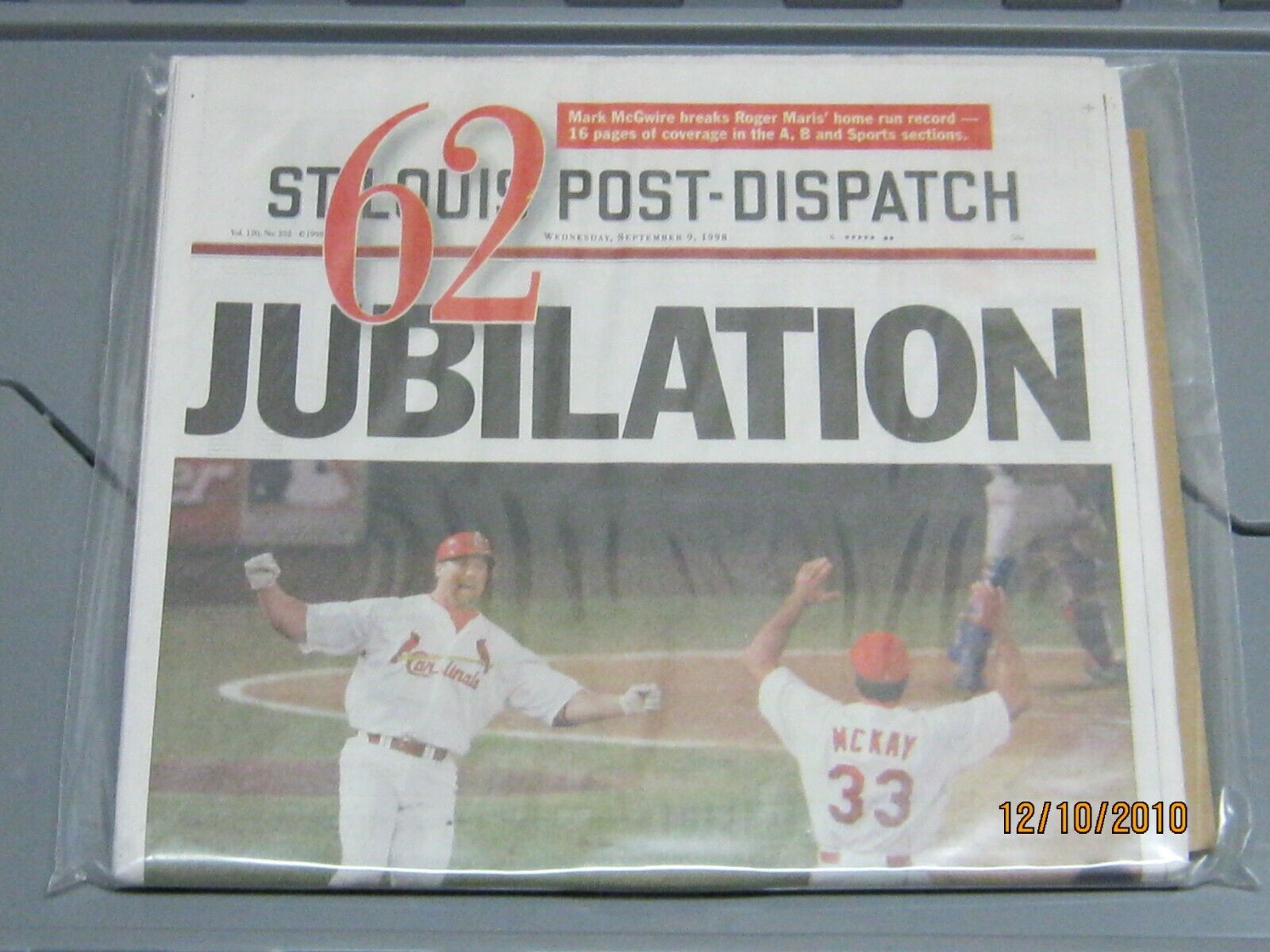Mark McGwire 62nd Home Run Collectible Newspaper