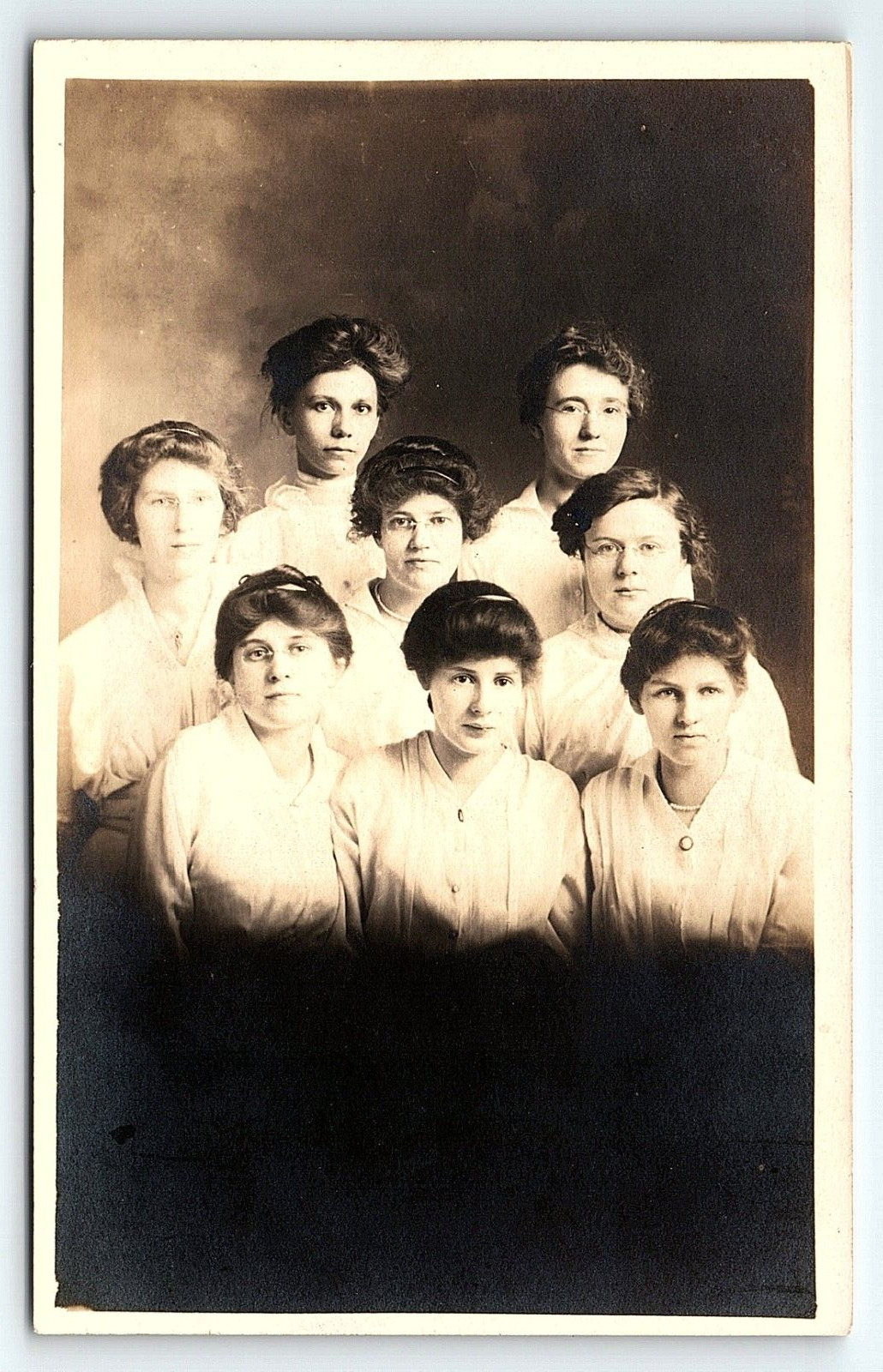 c1910 SCRANTON PA GROUP OF 8 LADIES UITED PHOTO STUDIOS RPPC POSTCARD P4246