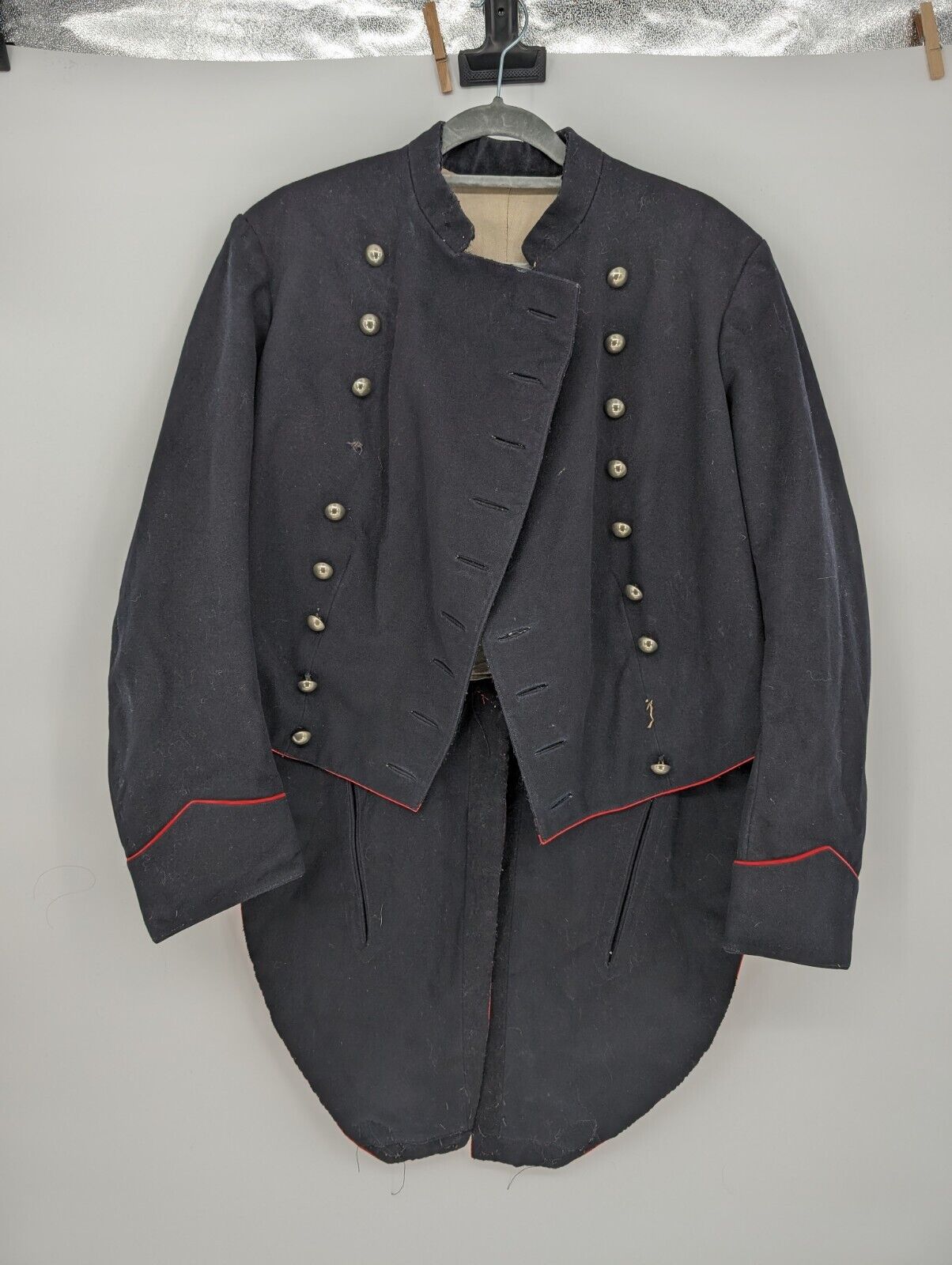 Post WWII Era Italian Carabinieri (Military Police) Dress Uniform  Jacket Tails
