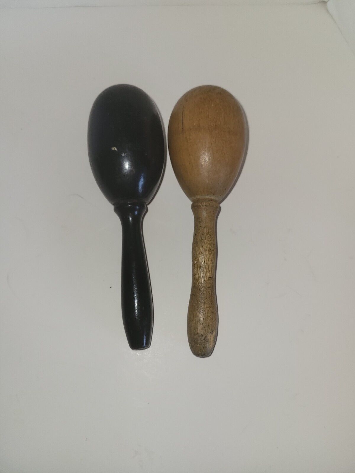 2 ANTIQUE SEWING EGGS~SOCK DARNING EGGS~BLACK And BROWN
