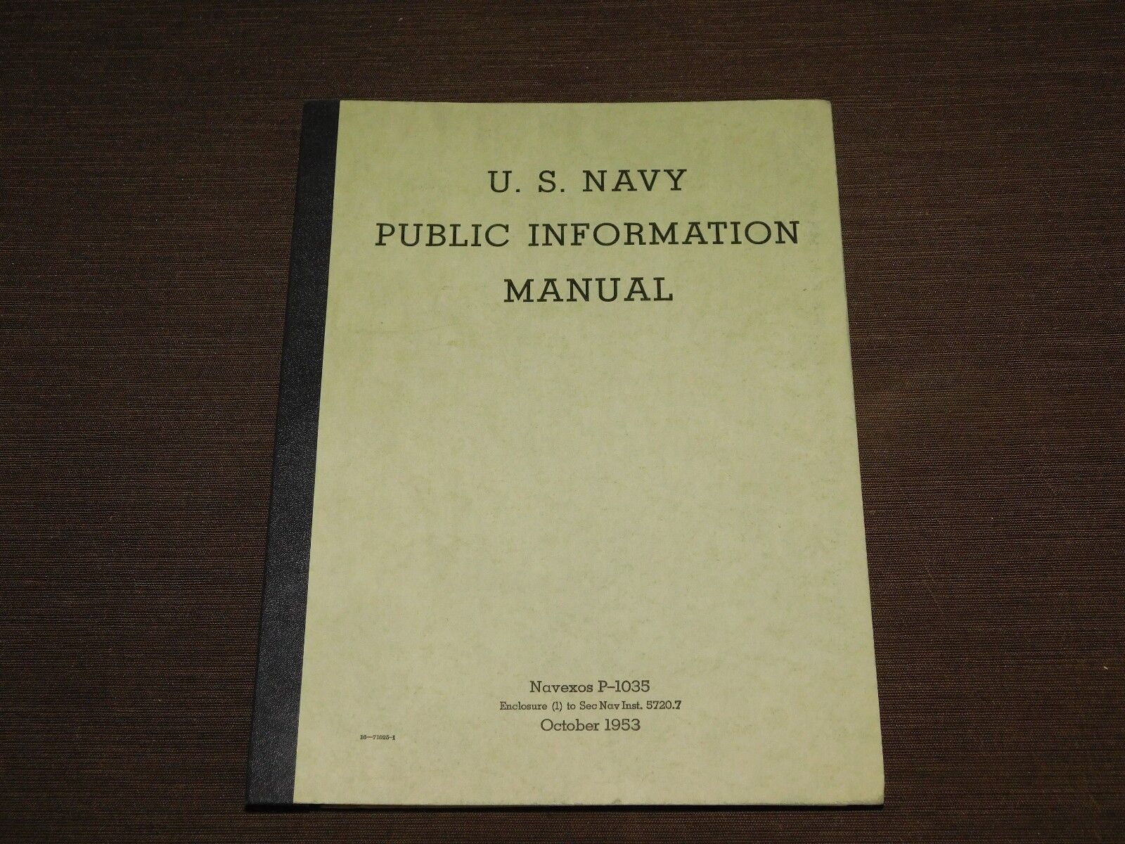  VINTAGE 1953 US UNITED STATES NAVY PUBLIC INFORMATION  BOOK