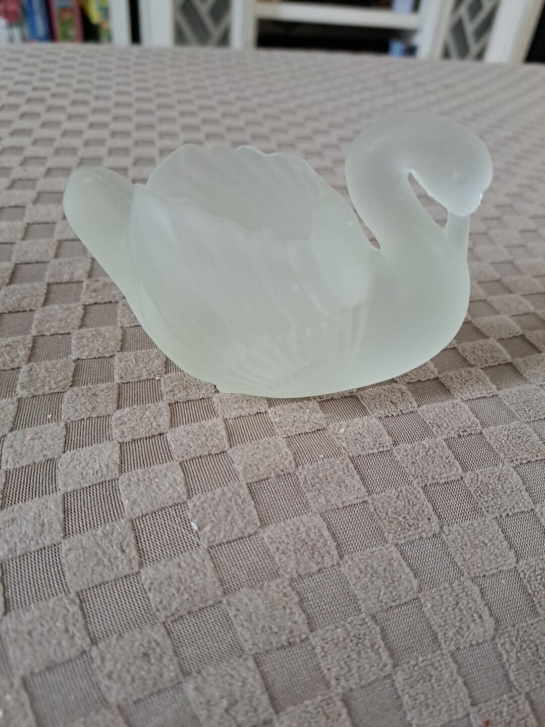 Vintage Frosted Small Glass Swan Candle Holder Great condition.  Size  4