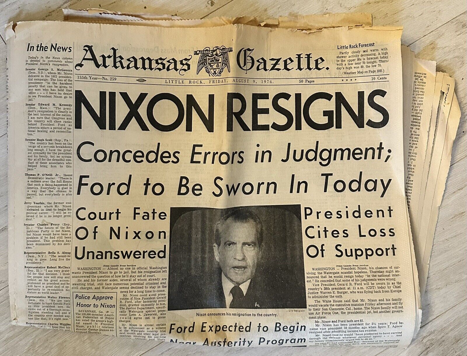 Arkansas Gazette Newspaper President Nixon Resigns Front Section 8/9/1974