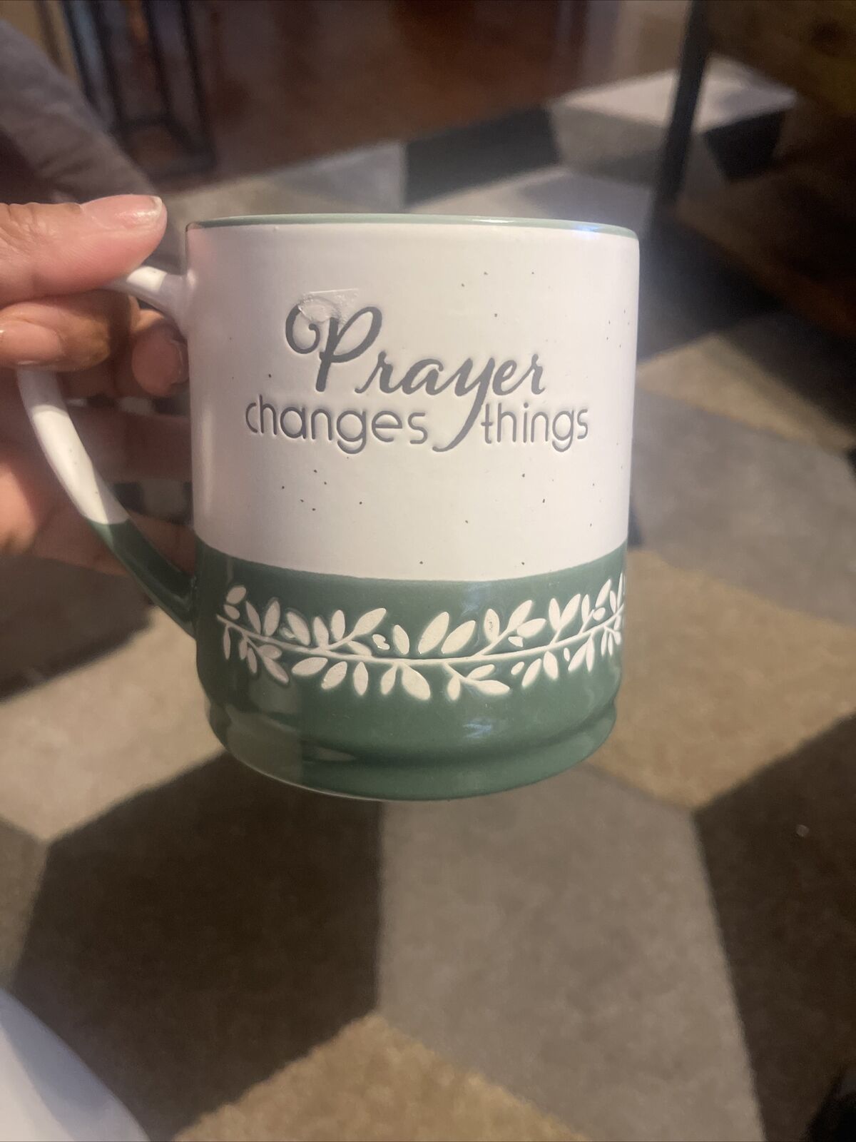 PRAYER CHANGES THINGS Faith Green White Floral 18oz Coffee Mug.  New No Tag