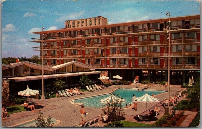 Washington DC Postcard MARRIOTT MOTOR HOTEL Pool Scene / 1958 DC Cancel