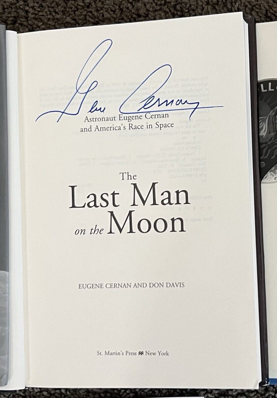 GENE CERNAN SIGNED The Last Man on the Moon (Moonwalker) Not Personalized 1st Ed