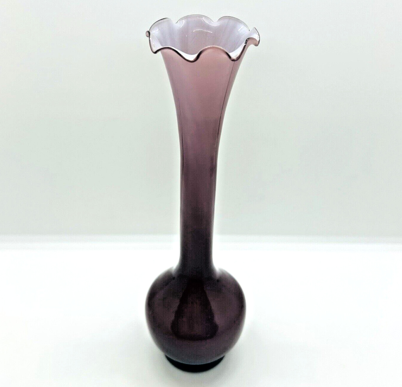 Vintage Hand Blown Purple Amethyst Cased White Art Glass Bud Vase 8