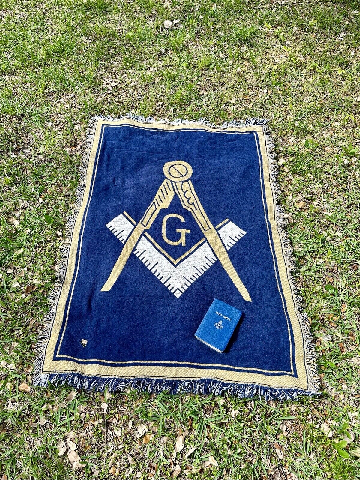 Freemason Masonic Blanket RUG 69 x 49” & Book Authentic Official Issued Vintage