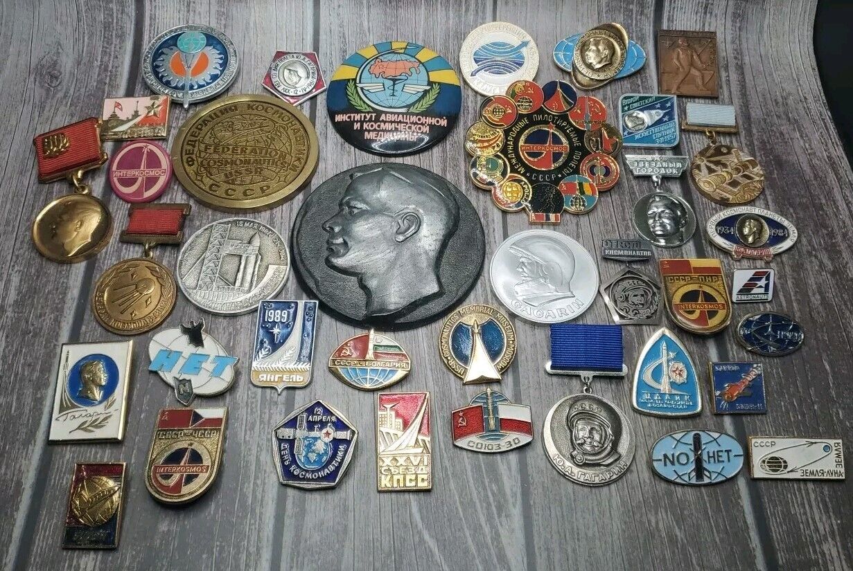 Lot Of Commemorative Medals GAGARIN 1st man to fly in Cosmos Cosmonauts USSR '61