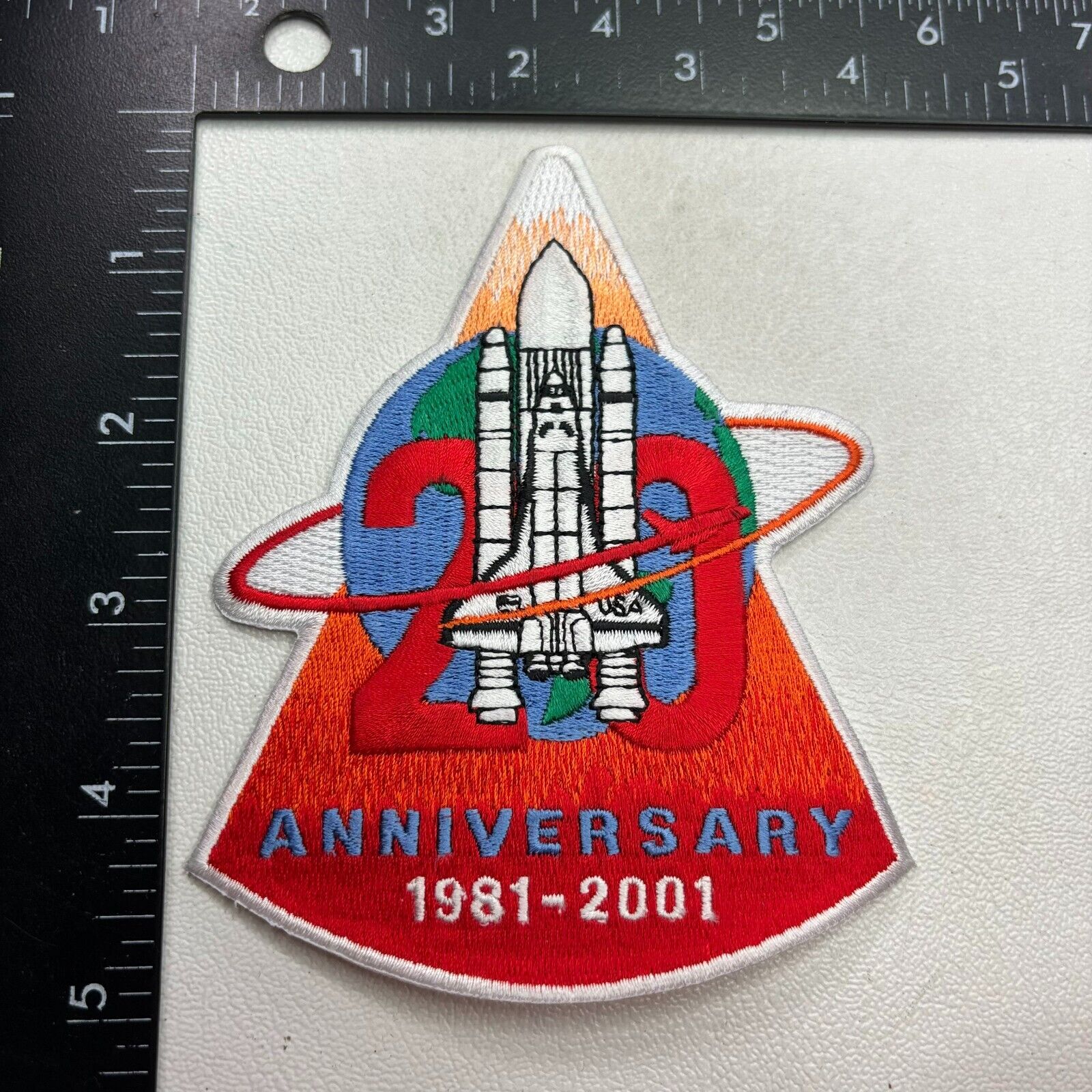 1981-2001 NASA SPACE SHUTTLE 20TH ANNIVERSARY Patch 00.E