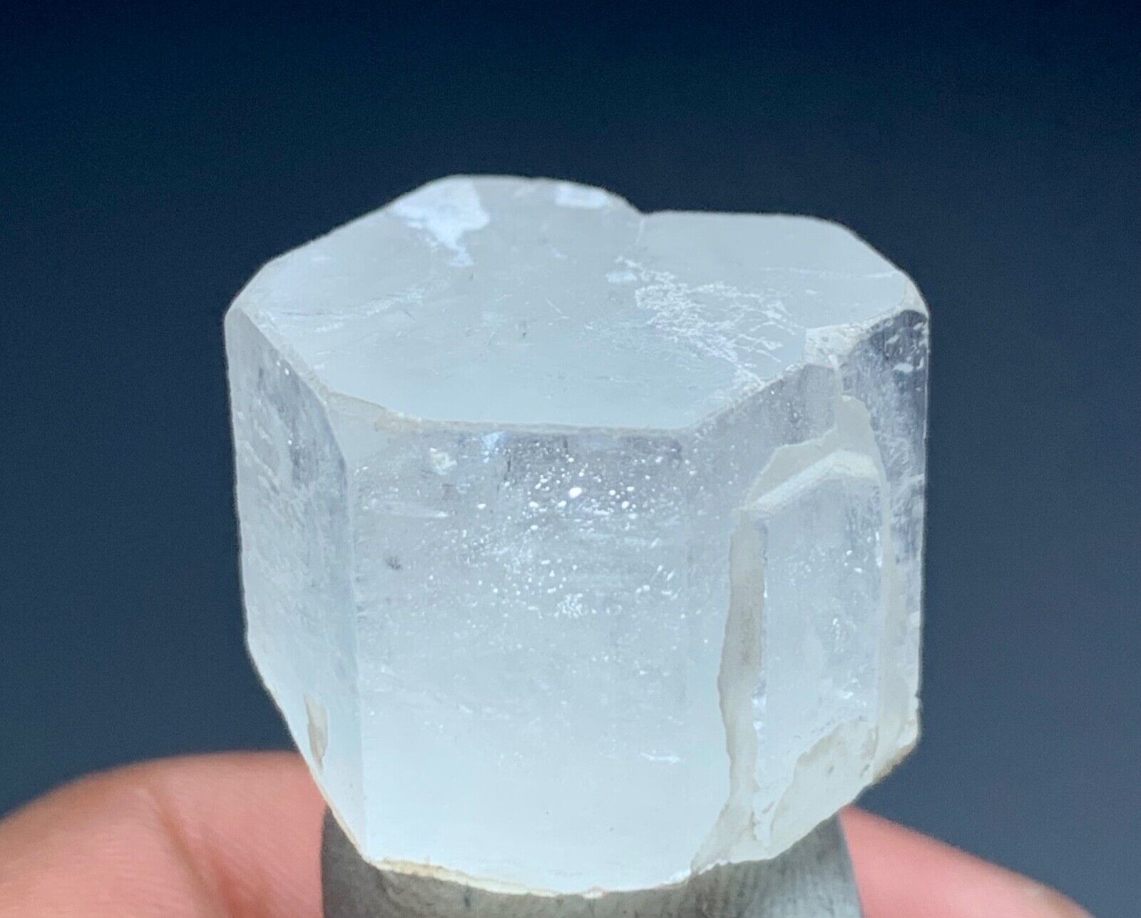 86 Cts Natural Terminated Goshenite Crystal from Afghanistan.z