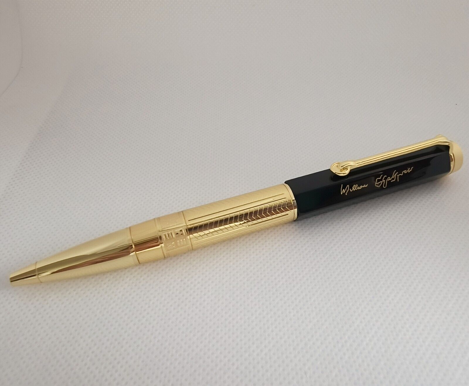 Luxury New Great Writers Metal Series Gold-Black Color 0.7mm Ballpoint Pen