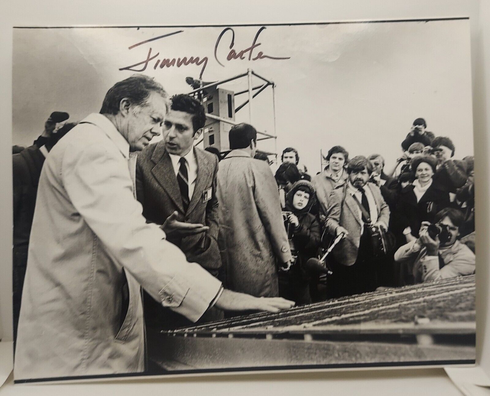 Jimmy Carter White House Solar Panels Signed 8x10 Vintage Photo Full Signature