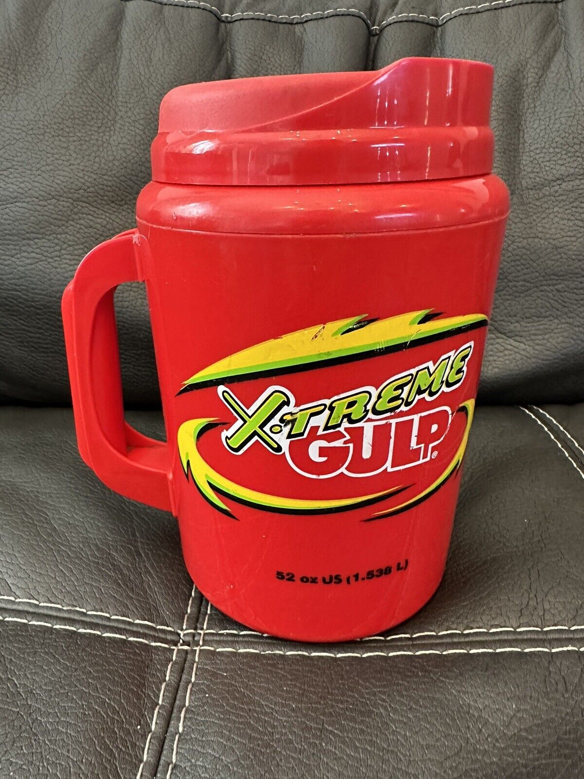 Vintage X-Treme Gulp 7/11 Insulated Aladdin 52 oz Drink Travel Mug Cup Red