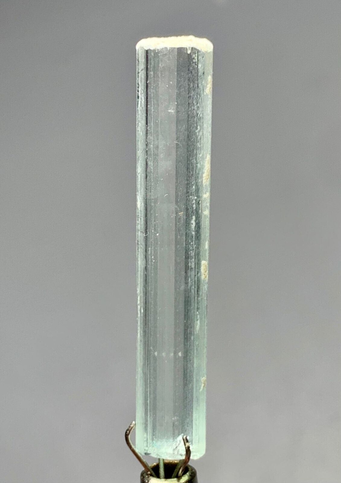 9 Cts Beautiful Top Quality Terminated Aquamarine Crystal from Skardu Pakistan