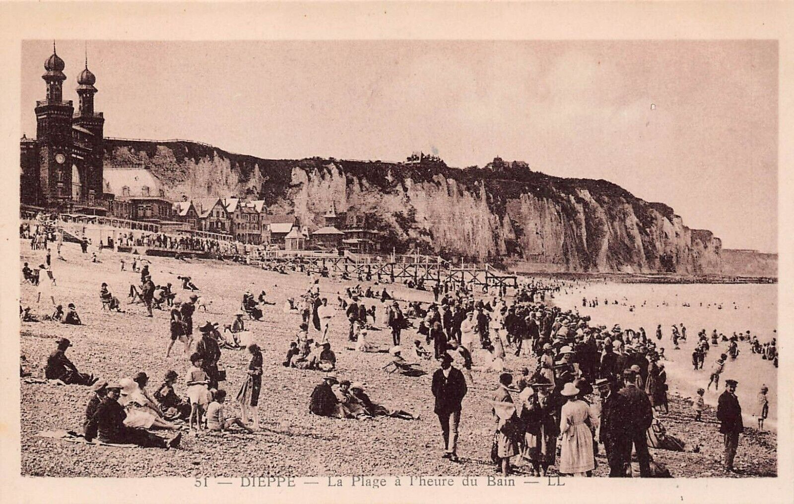 Dieppe France Plage de Puys Cliff Top Beach Early 1900s Scene Vtg Postcard B15