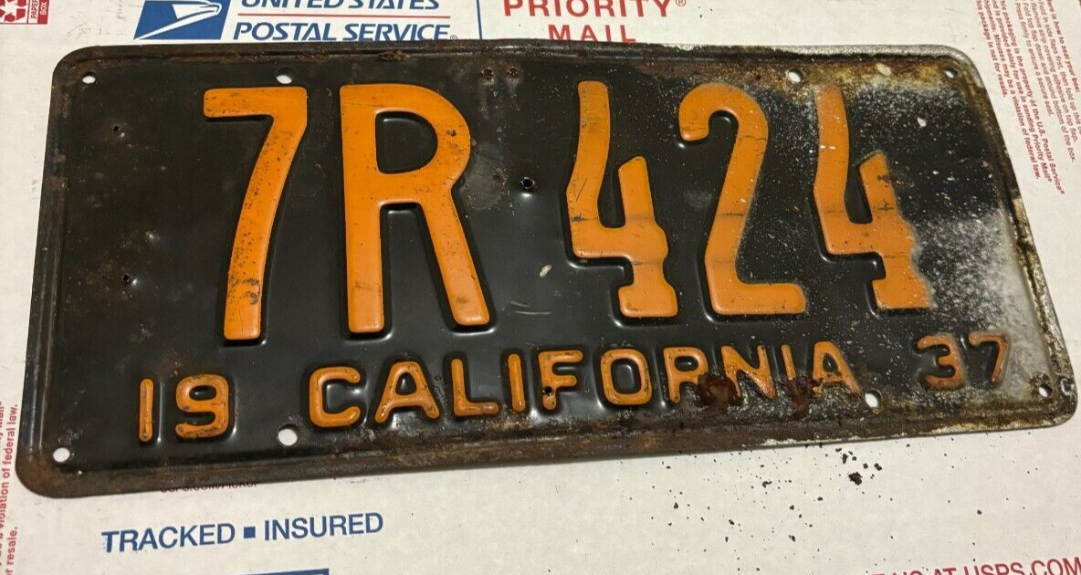 1937 California License Plate - Original 7R 424