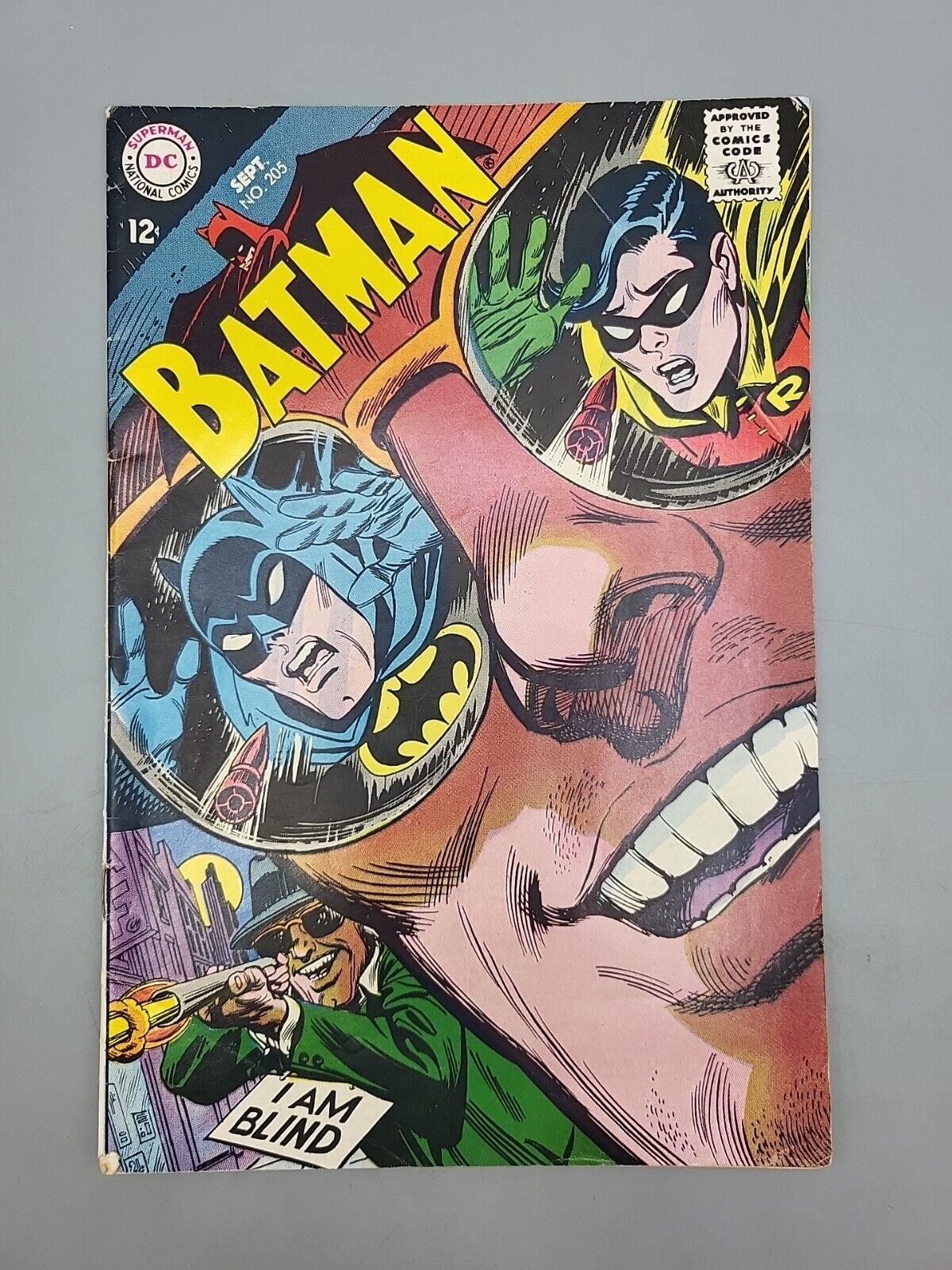 Batman 205 Irv Novick cover vs SCHEMER + BRAIN DRAIN 1968 DC Comics