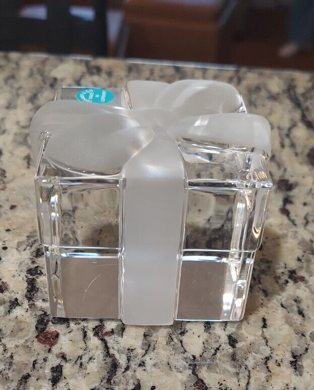 Vintage Tiffany & Co Crystal Gift Box Paperweight Frosted Bow Excellent Conditon