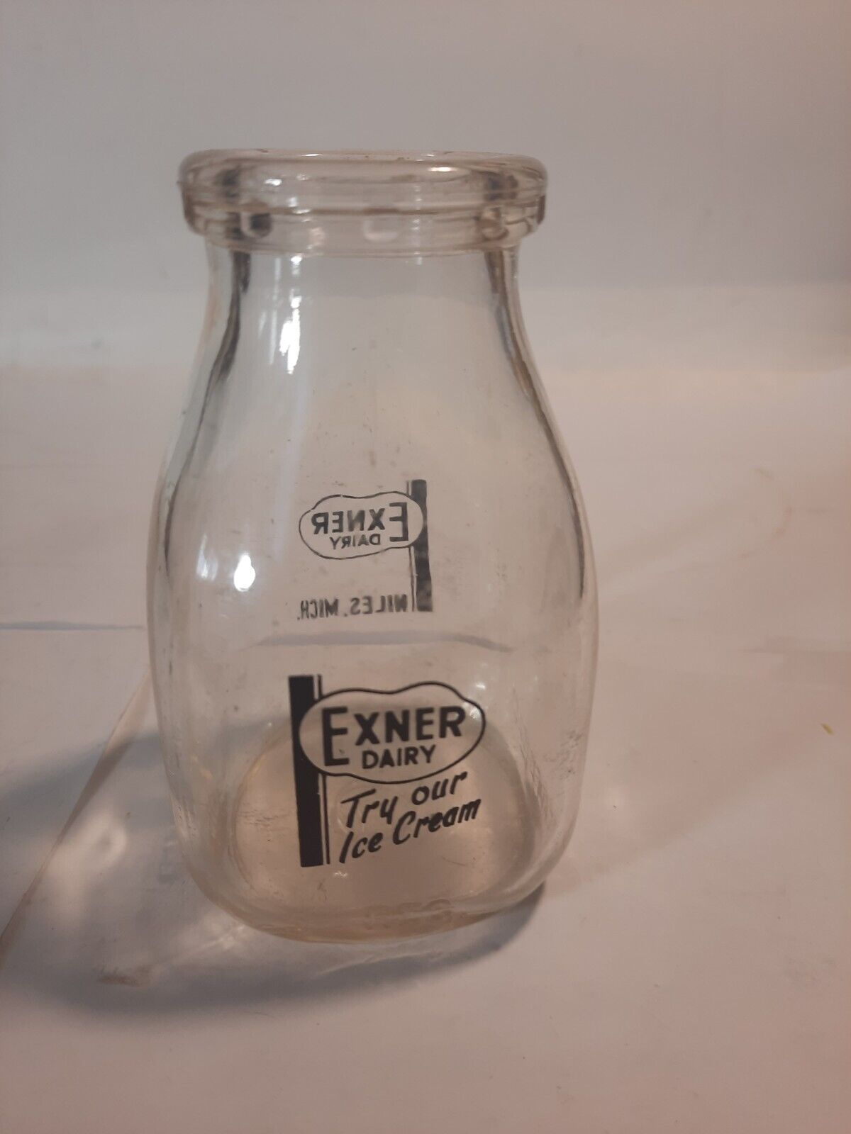 Rare  Exner Cream Bottle Niles, MI Painted Label 1 pt.