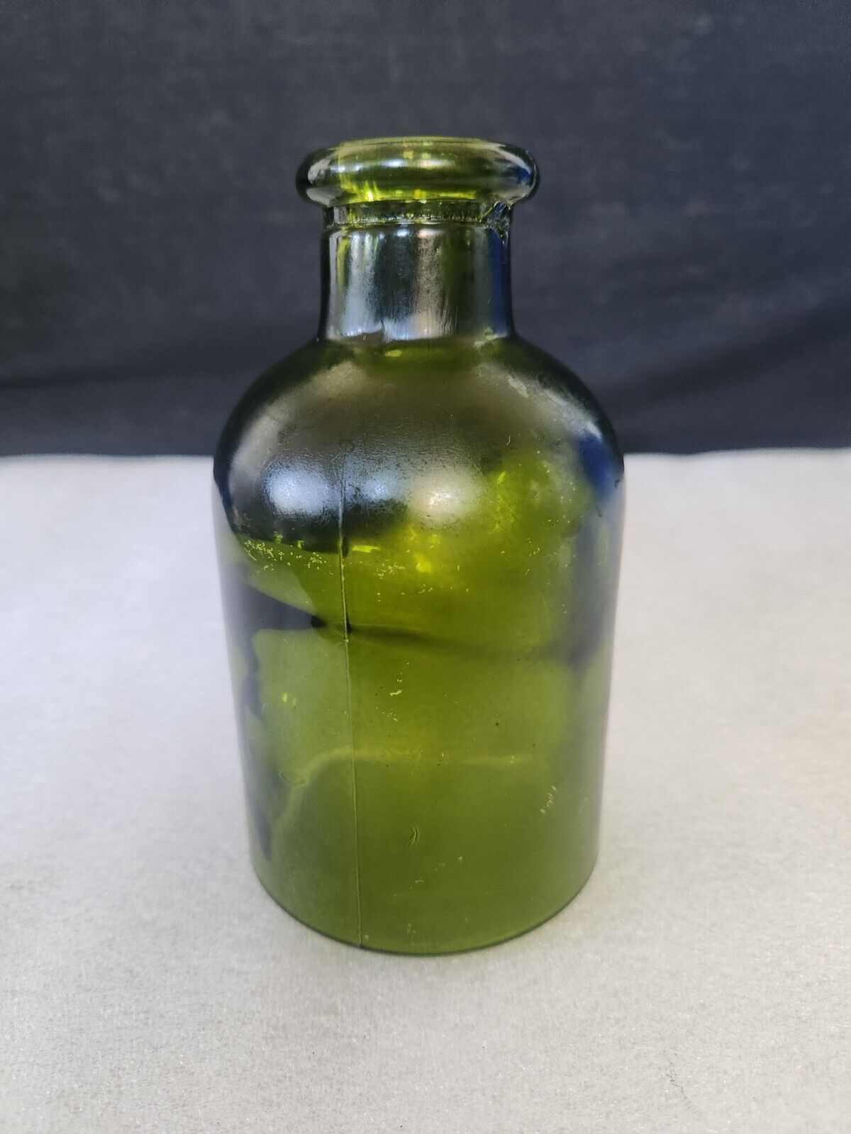 Vintage Green Glass Stubby Bottle Fat Lip