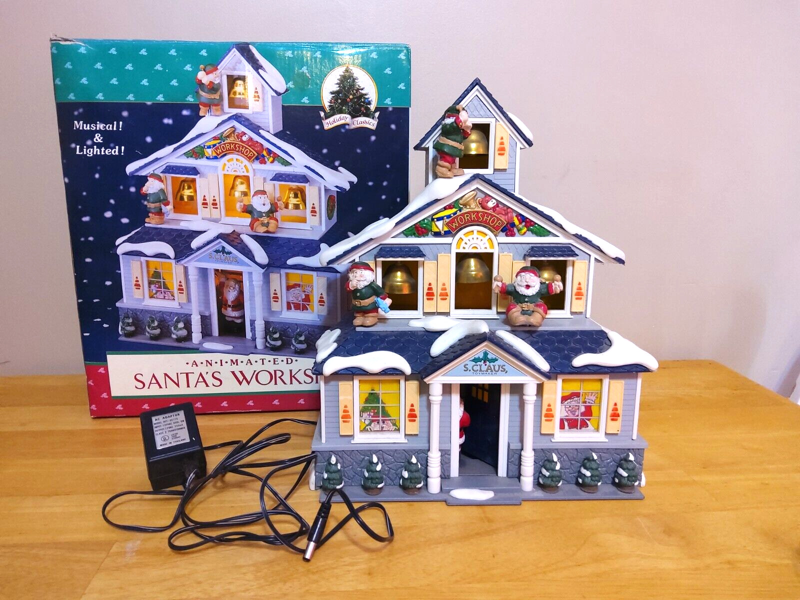 Vtg. Santa's Workshop Holiday Classics Animated Musical & Lighted  1992 TESTED