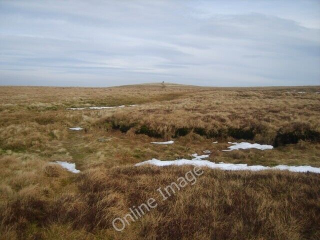 Photo 6x4 On Nine Standards Rigg The pimple on the horizon is the viewfin c2010
