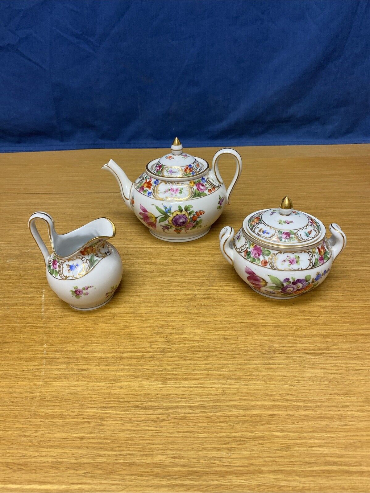 Vtg Dresden Carl Thieme Porcelain Teapot, Creamer & Sugar Bowl Set w/Gold Trim