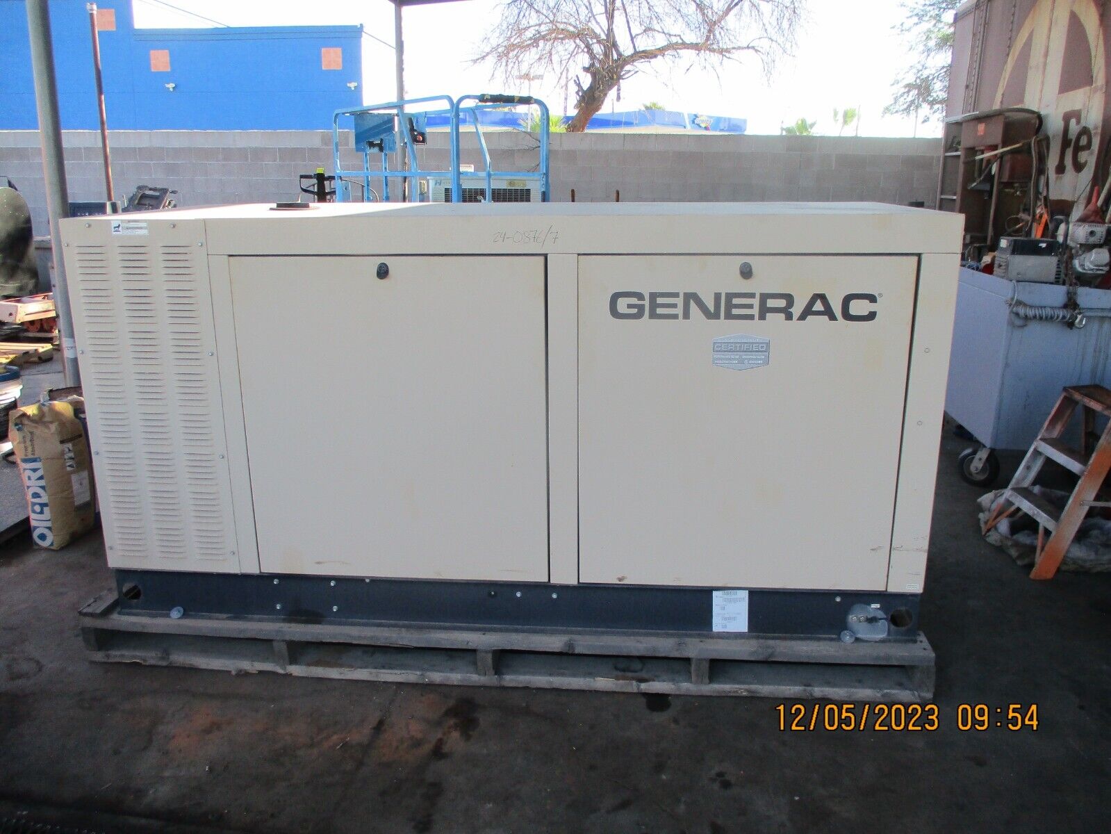 45 KW Generac dual fuel generator