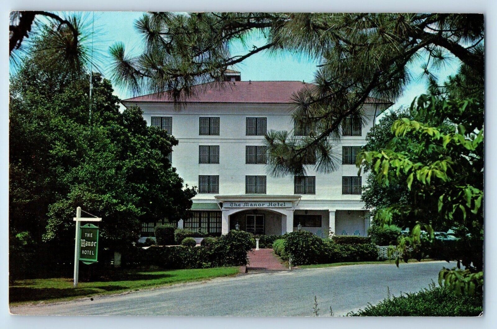 Pinehurst North Carolina Postcard Manor Hotel Exterior View 1971 Vintage Antique