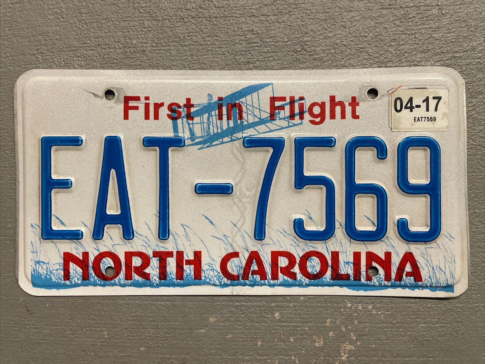 VINTAGE NORTH CAROLINA LICENSE PLATE FIRST IN FLIGHT ✈️  EAT-7569  NICE 2017