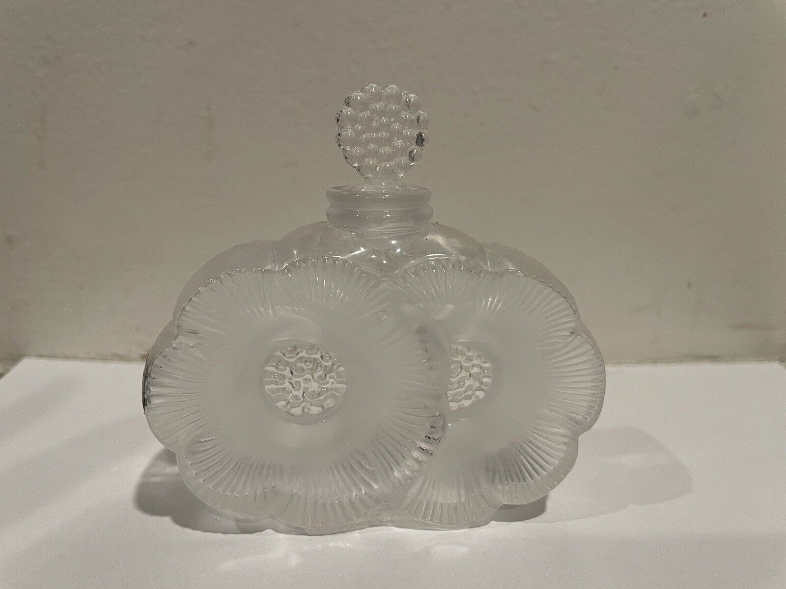 Lalique France Deux Fleurs Two Flowers Frosted Crystal Perfume Bottle Anemones