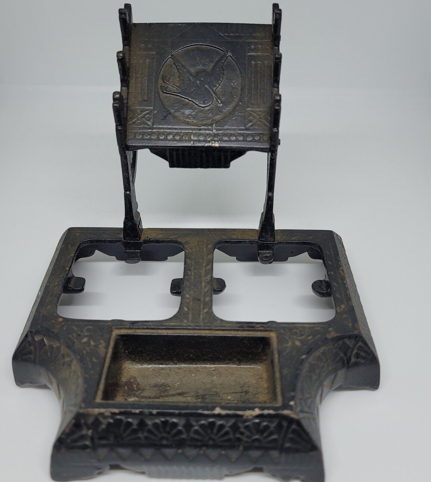 VICTORIAN EASTLAKE CAST IRON Double INKWELL INK STAND Pen Holder Pelican 