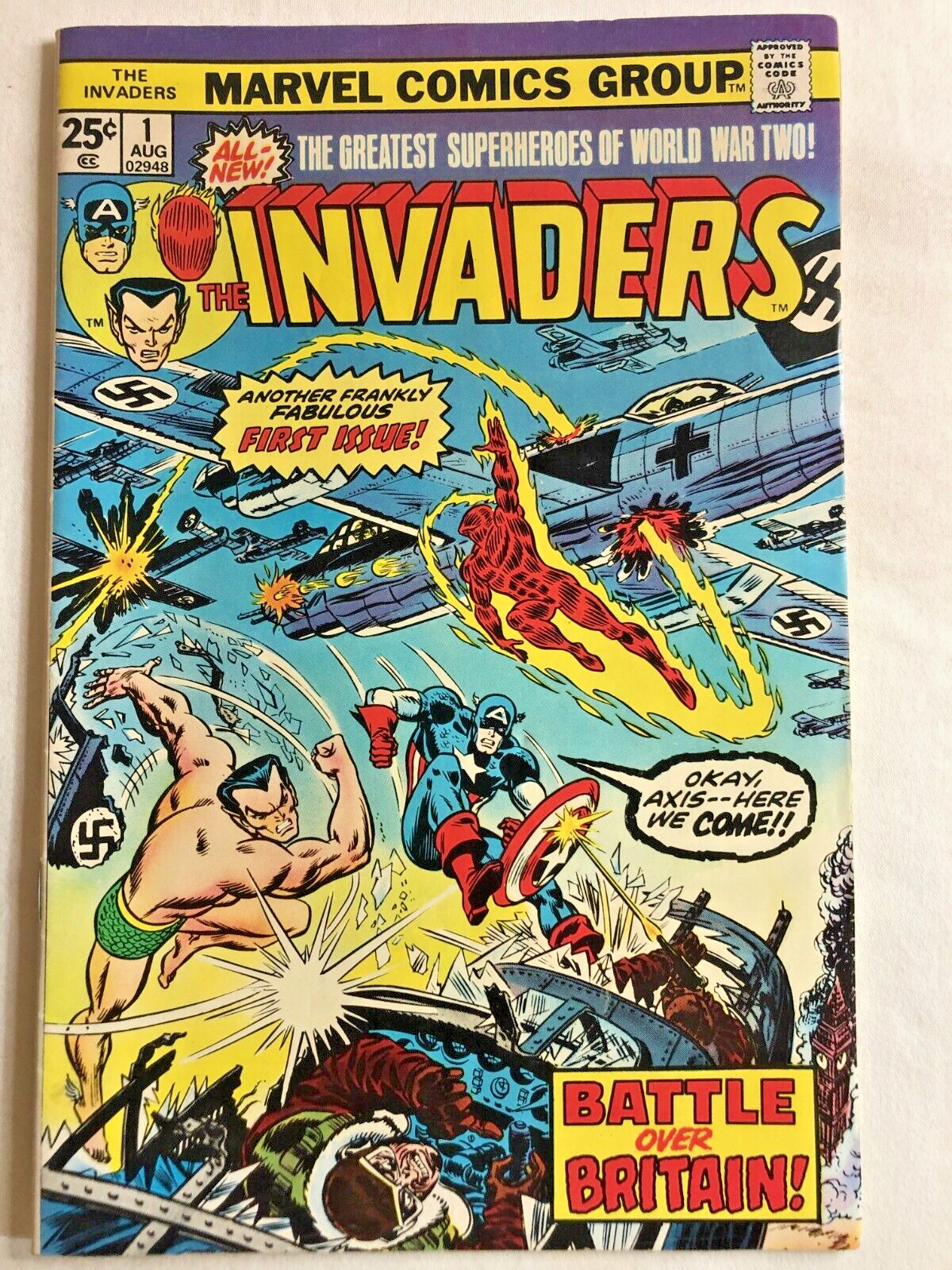 Invaders #1 Marvel Comics August 1975 Vintage Bronze Age Very Nice Condition
