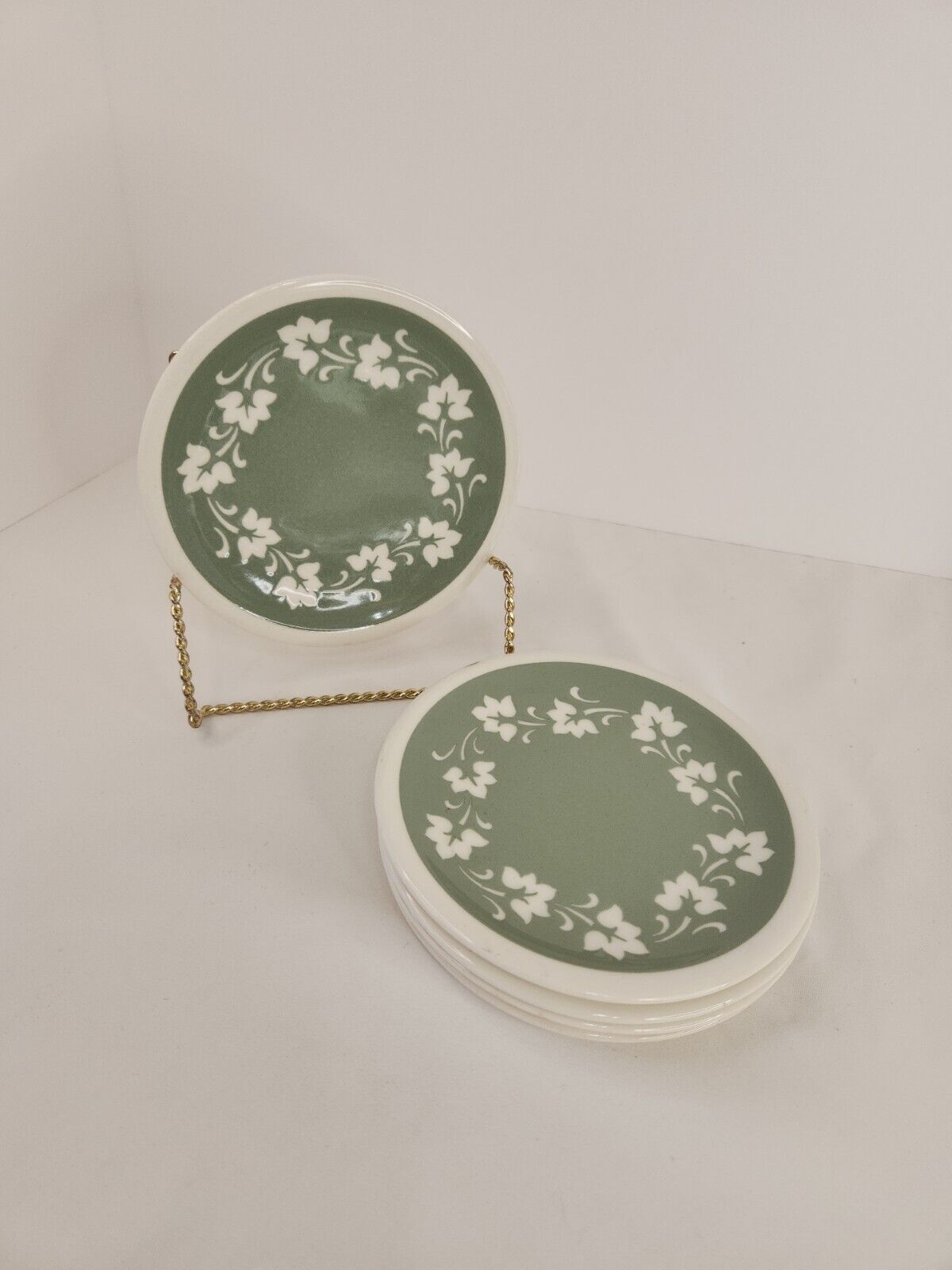 Harker Harkerware Vine Lace Ivy Green Ivory - Set Of 5 Bread Plates 6\