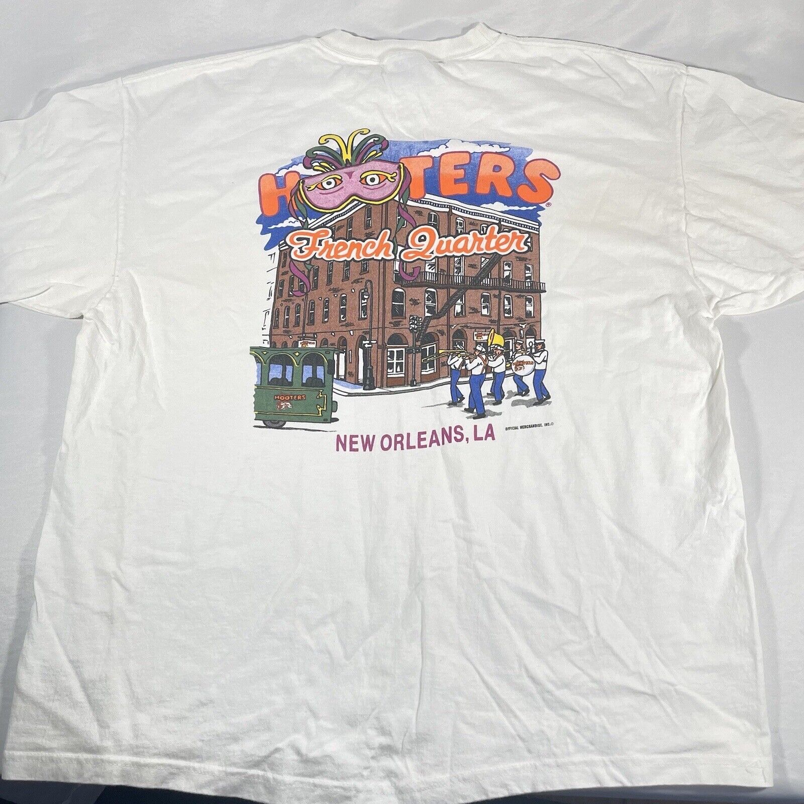Hooters French Quarter New Orleans Men’s XL White T Shirt Skater Graphic