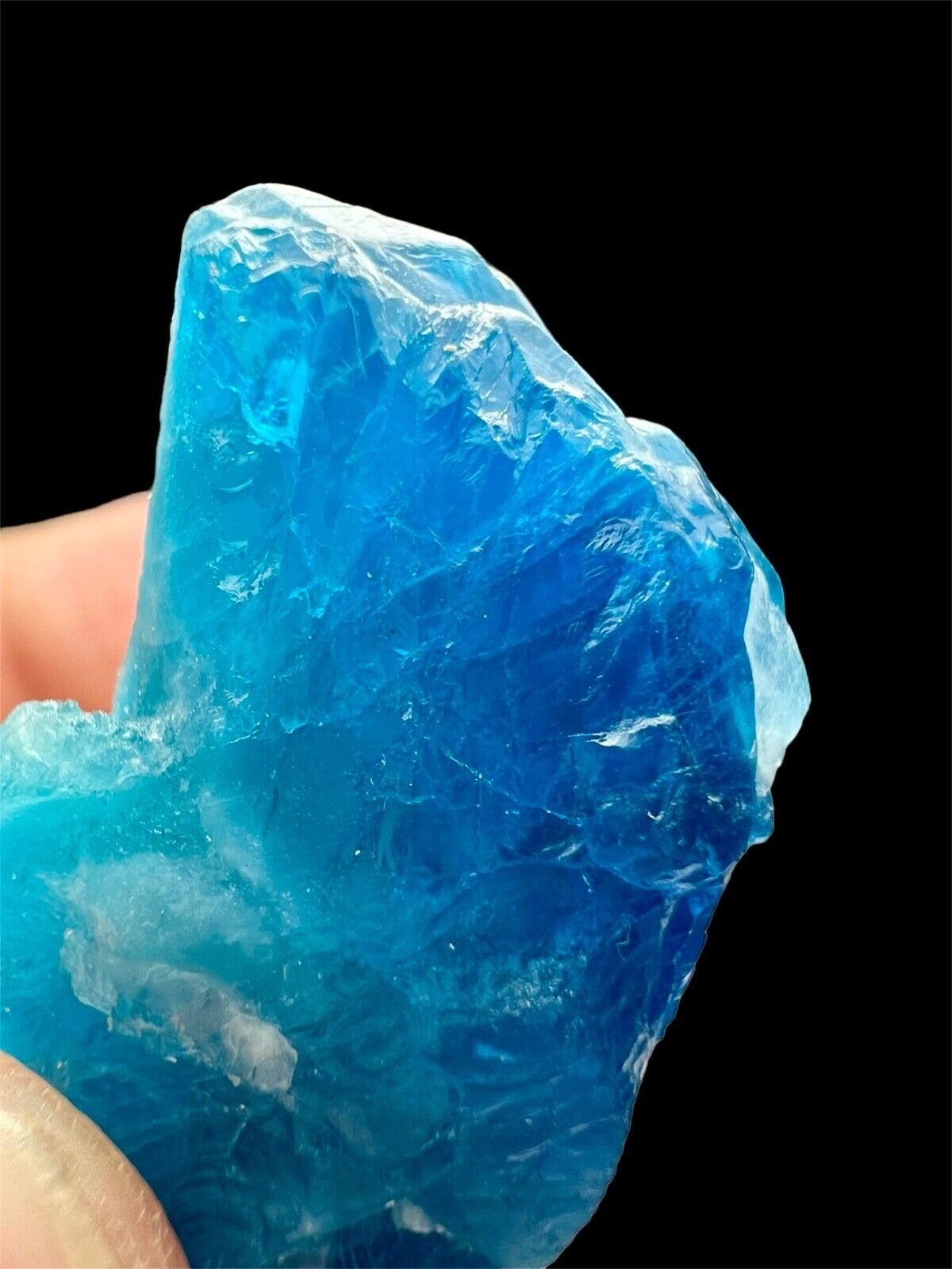 82 CT Fluorescent Top Quality High Clean Blue Sodalite Crystal From @AFG