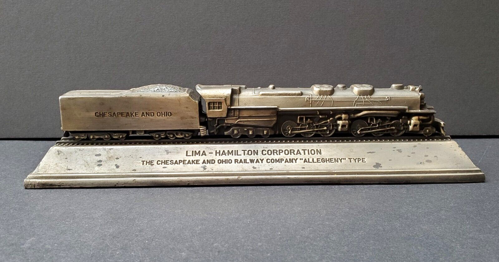Vtg Lima Hamilton Corporation Chesapeake & Ohio Railway Allegheny Paperweight