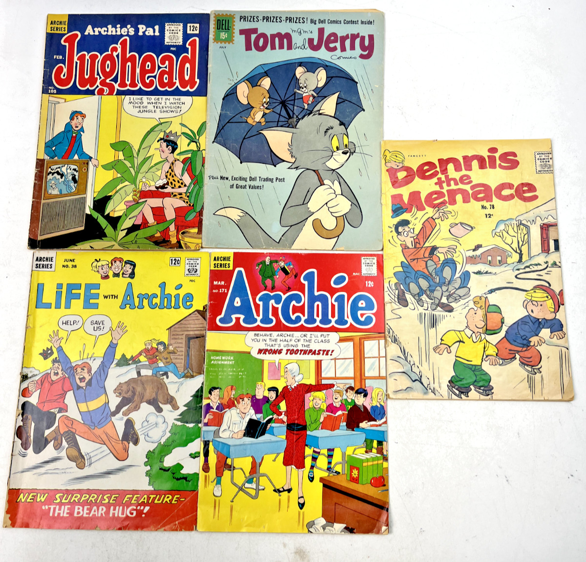 Vintage 1960s Archie, Tom & Jerry, & Dennis The Menace Comic Books - Lot of 5