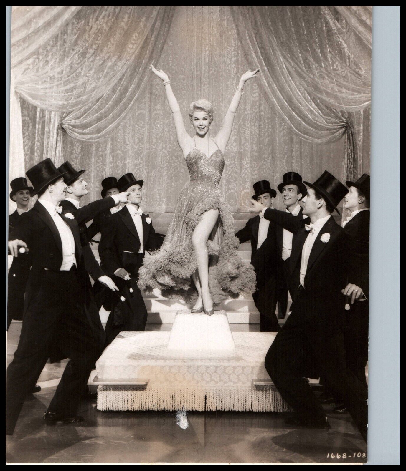 Doris Day (1955) ⭐🎬 Ziegfiel Girl - Leggy Cheesecake Vintage MGM Photo K 163