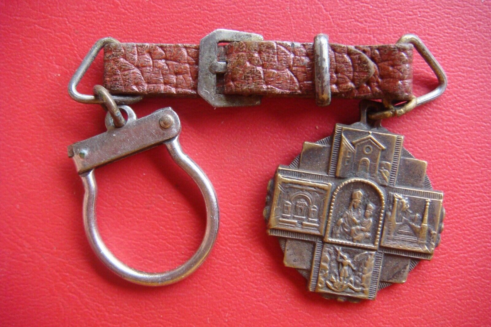 Saint Michael the Archangel / Mont St. Michel Rare Vintage Medal Keychain