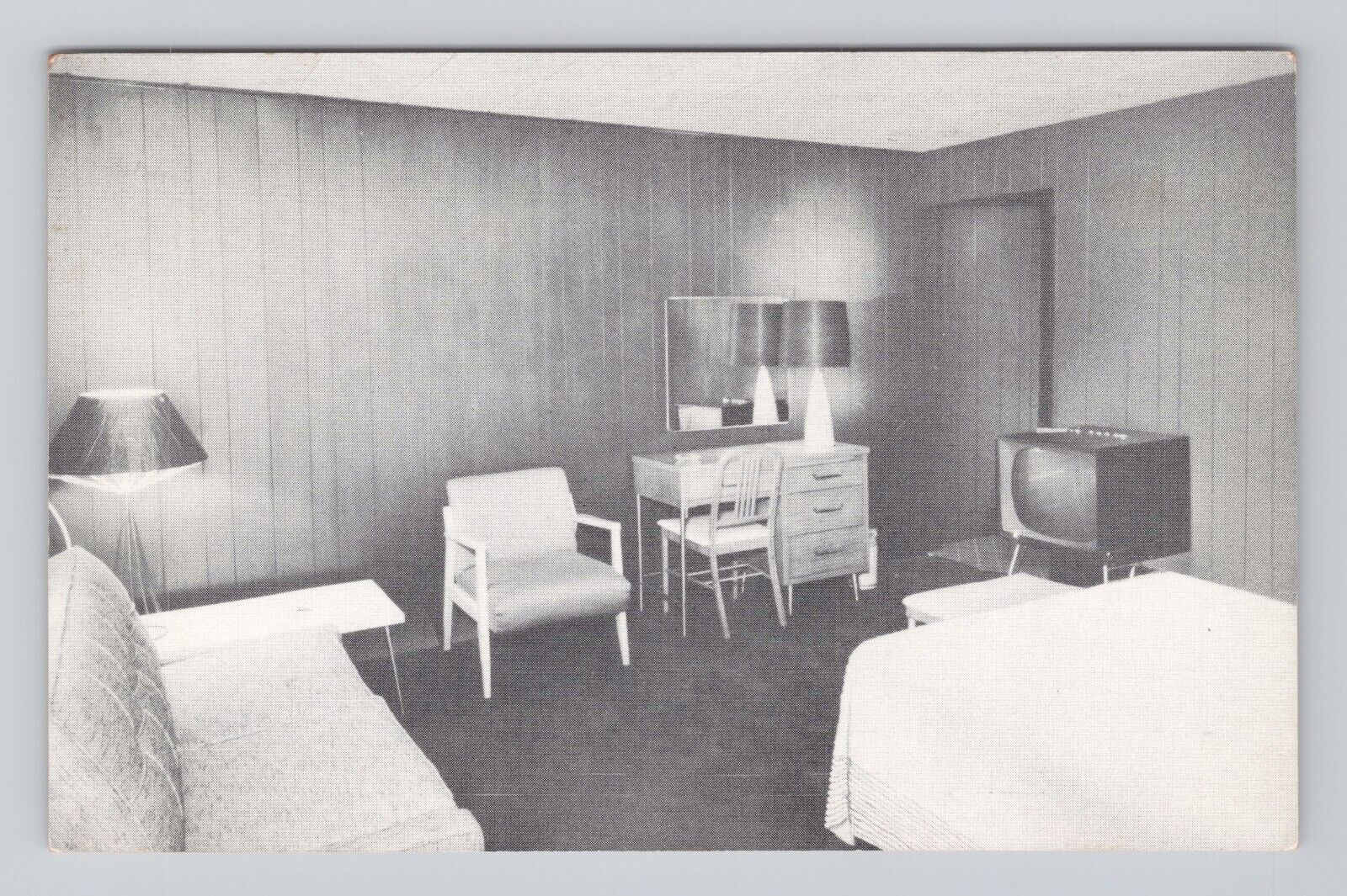 Postcard Comet Motel East of Elgin Illinois Wood Paneling Single Bed Room TV