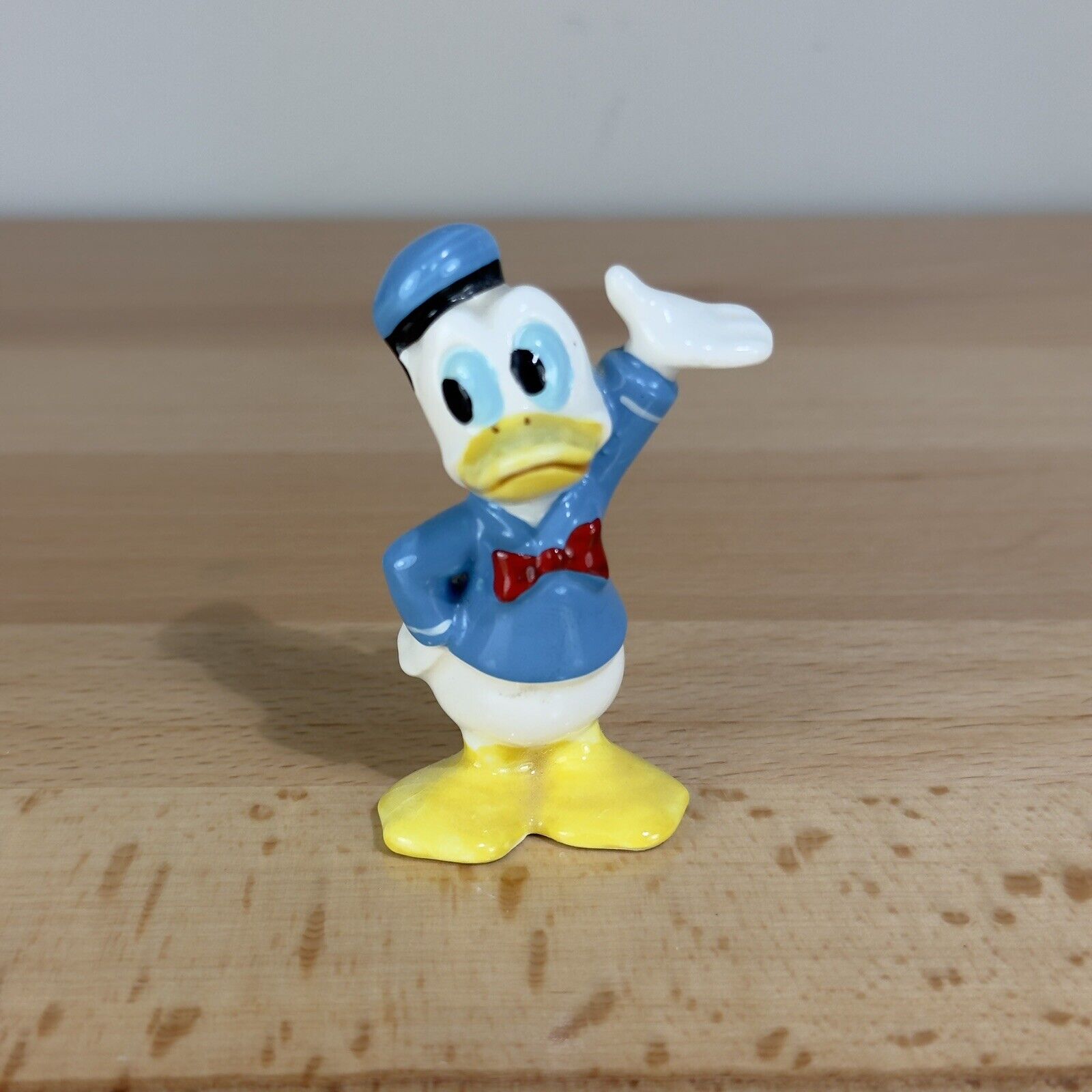 Vintage Disney Donald Duck Ceramic Figurine Japan 2.5 Inch Tall Figure