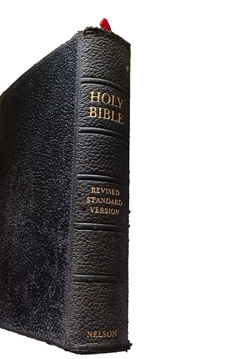 The Holy Bible 1952 Revised Standard Thomas Nelson & Sons Gold Trim Edges 