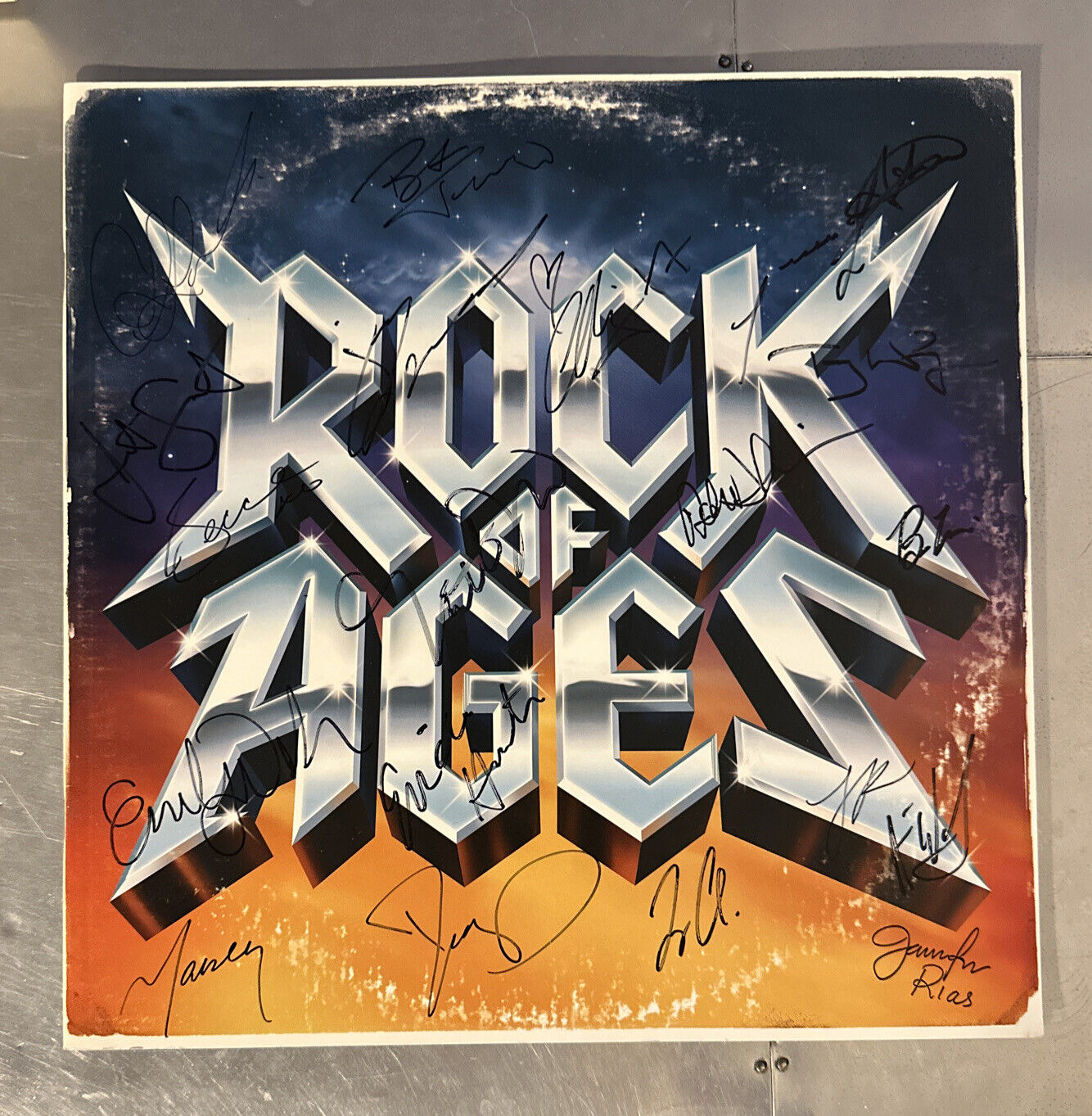 Rock Of Ages AUTOGRAPHED Musical Stage Tour Program(Opening Night April 7, 2009)