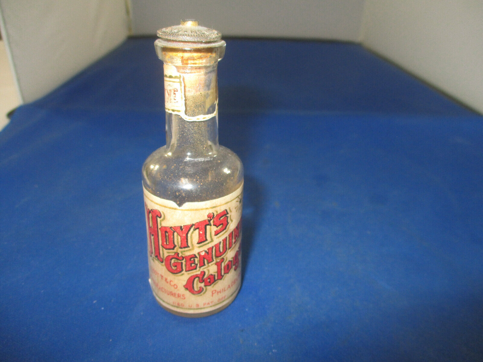 Vintage F. Hoyt\'s & Co. Genuine 1 Fl. Oz. Cologne Bottle w/ Cap & Advertising