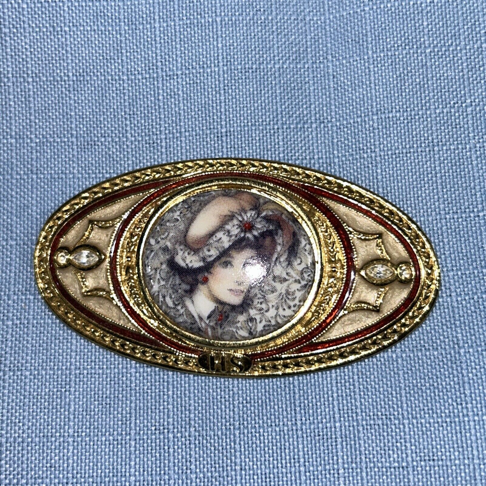 AVON 97/98 President's Club Recognition Award Brooch Oval Pin Lady's Face