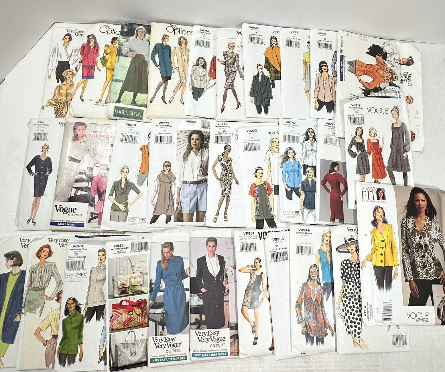 Vintage Very Easy Vogue Patterns Lot Of 30 80’s 90's Variates