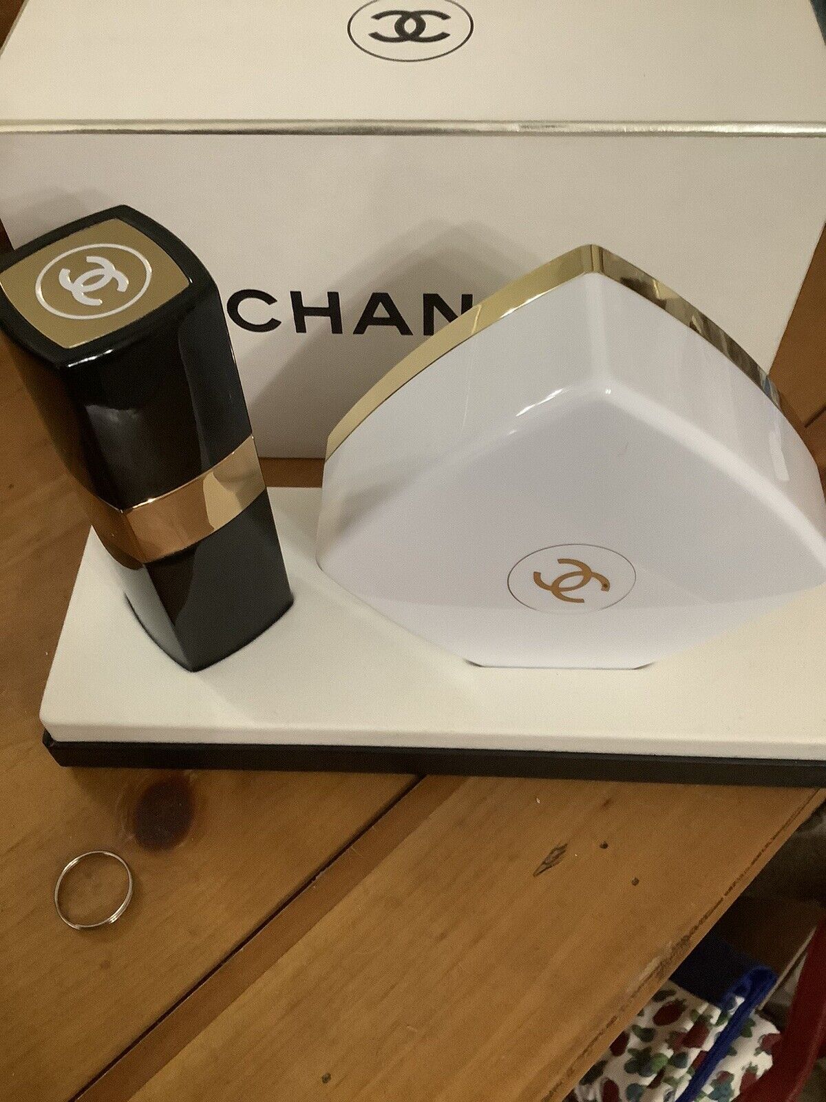 Chanel No. 5 Eau De Toilette  Spray  1.7 fl oz / 50 ml And New Bath Powder