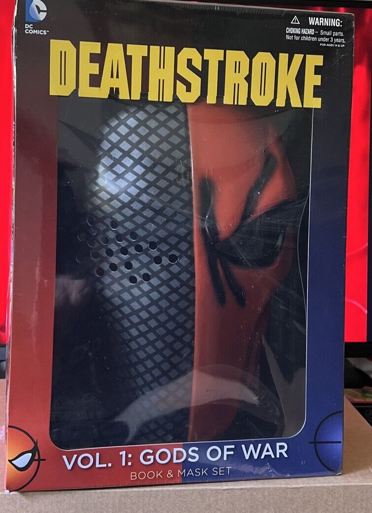 Dc Comics Deathstroke Gods Of War Vol.1 Book And Mask Box Set Sealed/New